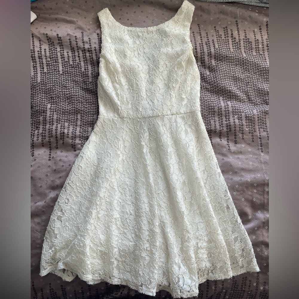 White lace dress. Size 3.